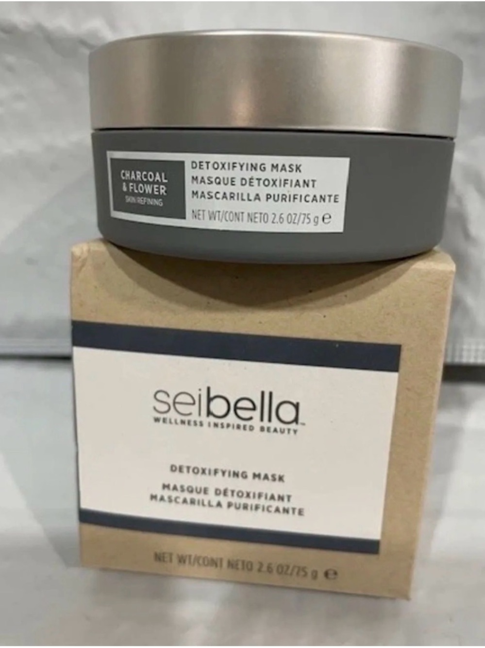 Charcoal & Flower Detoxifying Mask